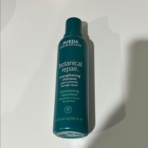 NWT Aveda Botanical Repair Strengthening Shampoo